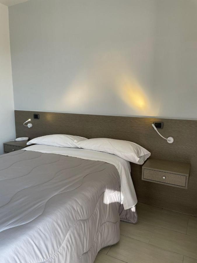 Hotel Cristian 3*